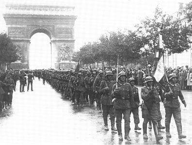 WW2 German Soldiers Invade Paris
