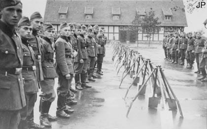WW2 German RAD unit barracks presentation