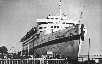WW2 German Hospital Ship Photo - Lazarettschiff B (Robert Ley)